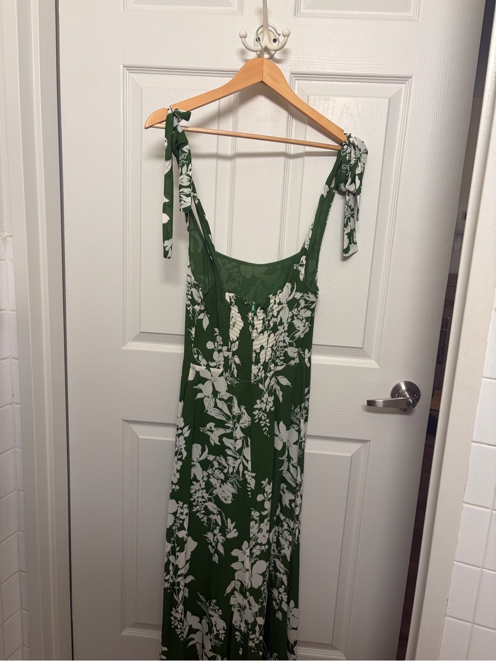 Reformation Twilight Dress (Green Floral, Size 2) - Picture 5 of 5